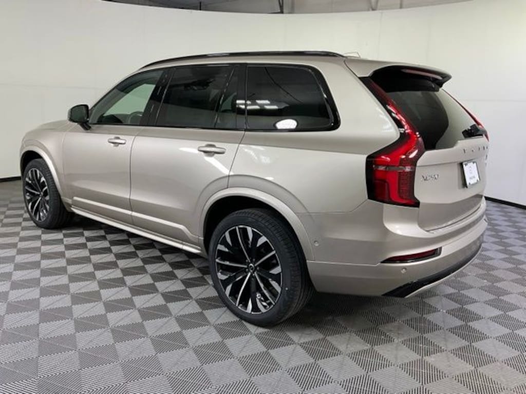 New 2026 Volvo XC90 B6 Ultra Dark Theme 6-Seater SUV