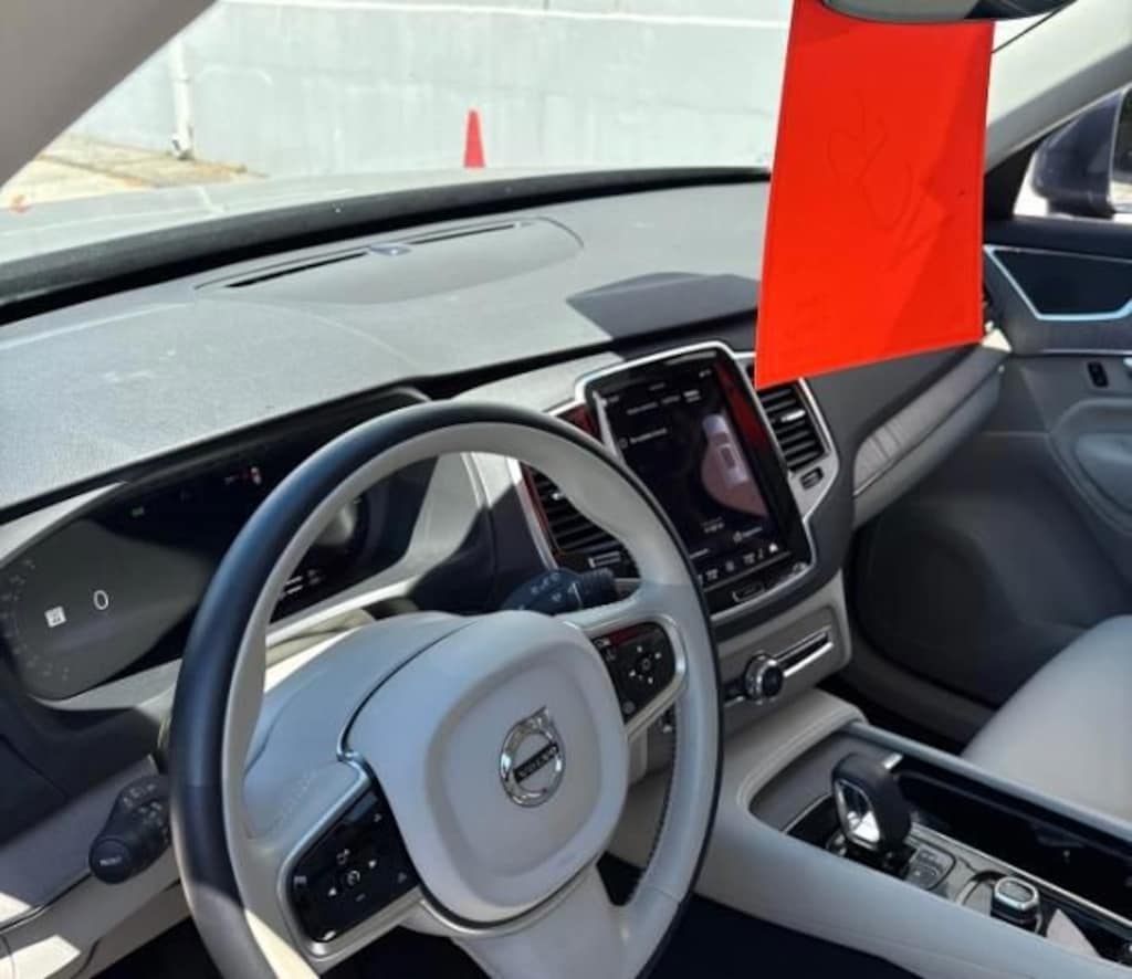 Used 2025 Volvo XC90 plug-in hybrid T8 Plus 7-Seater SUV