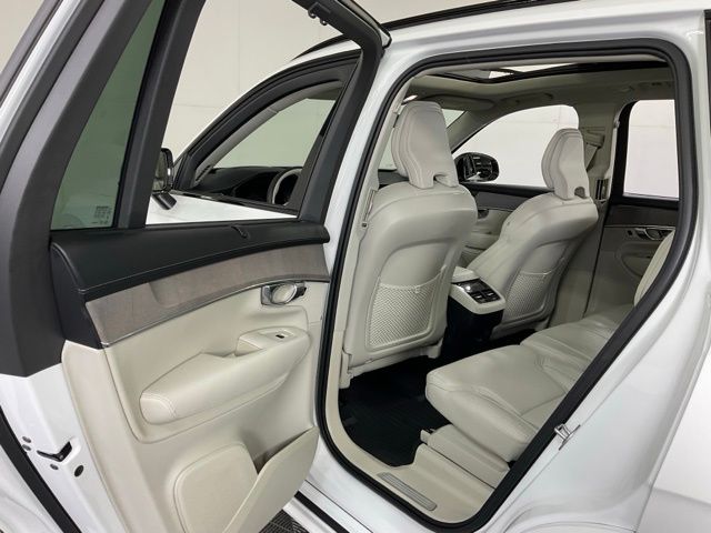 2026 Volvo XC90 Ultra - Photo 34