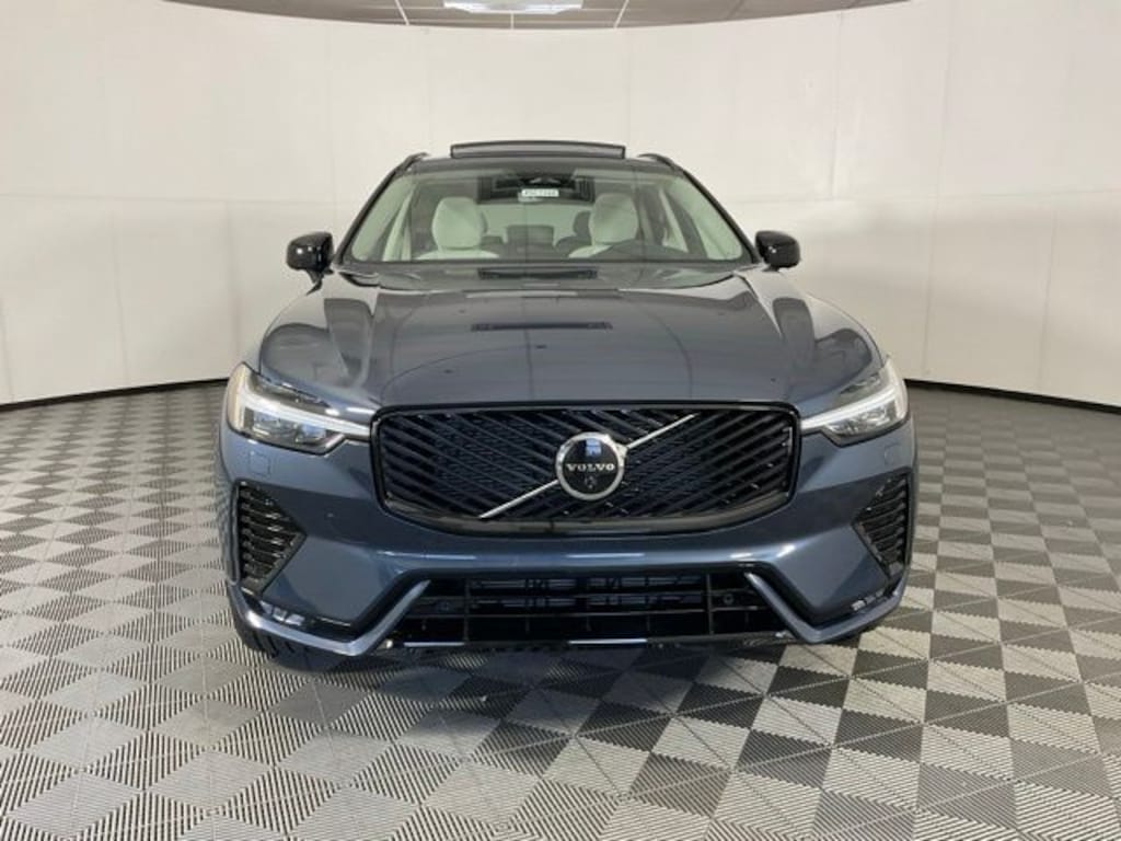New 2026 Volvo XC60 B5 Ultra SUV