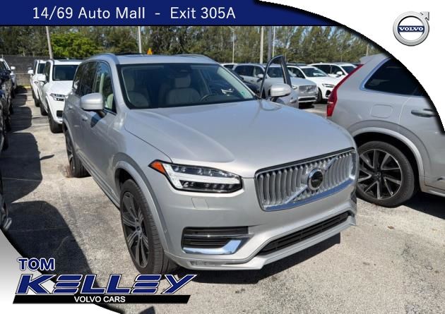 2025 Volvo XC90 B6 Plus Bright 7-Seater 4WD's photo