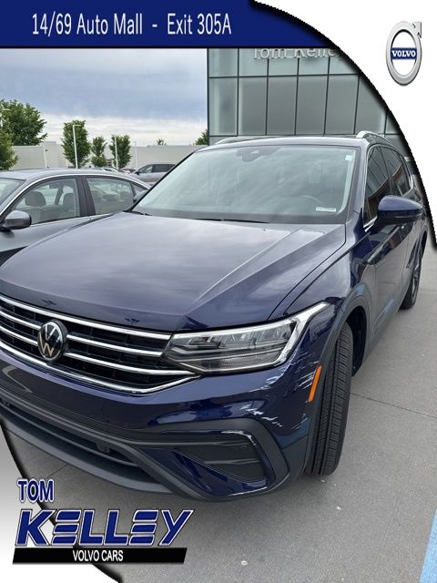 2023 Volkswagen Tiguan 2.0T SE 4Motion's photo
