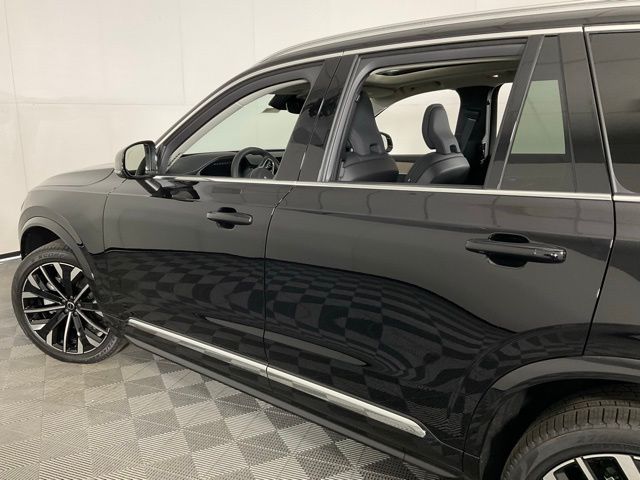2026 Volvo XC90 Plus - Photo 36