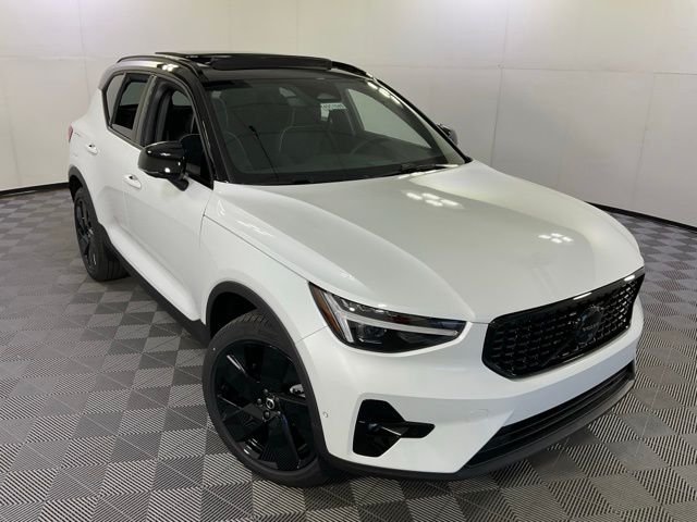 2026 Volvo XC40 Ultra Black Edition - Photo 42