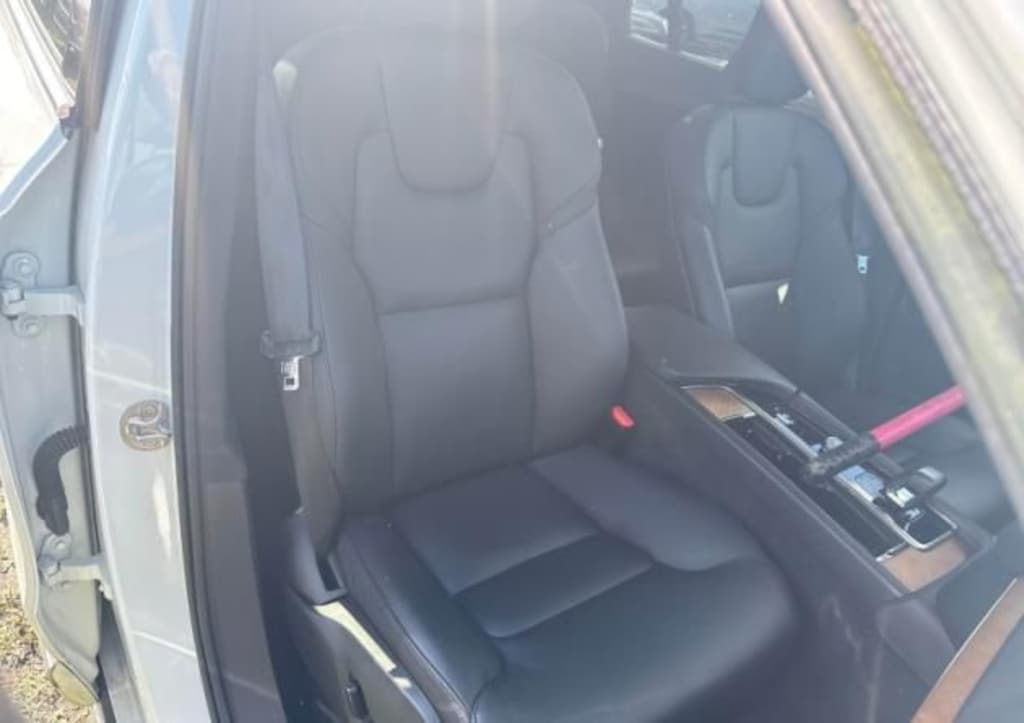 Used 2023 Volvo XC90 B6 AWD Plus 7-Seater SUV