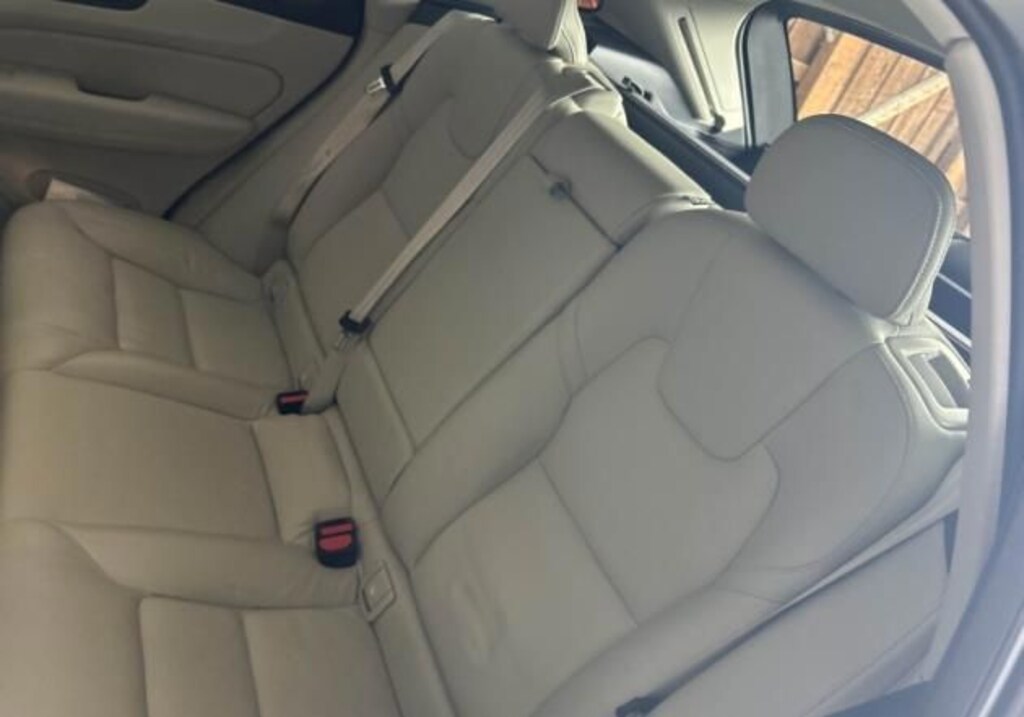 Used 2023 Volvo XC60 B5 AWD Plus Bright SUV