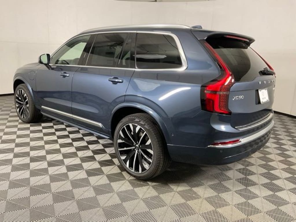 New 2026 Volvo XC90 plug-in hybrid T8 Plus 7-Seater SUV