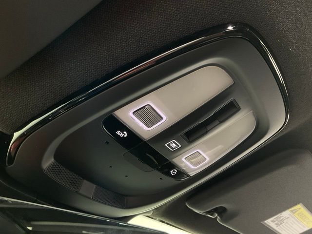 2026 Volvo XC40 Ultra Black Edition - Photo 23