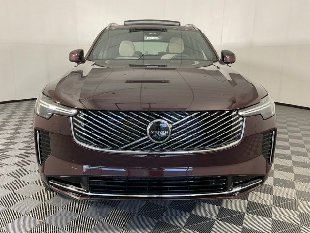 2026 Volvo XC90 Plus photo 2