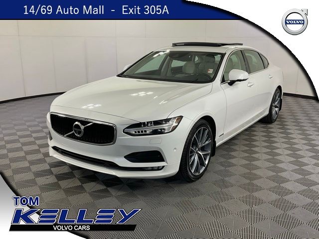 2018 Volvo S90 T5 Momentum AWD's photo
