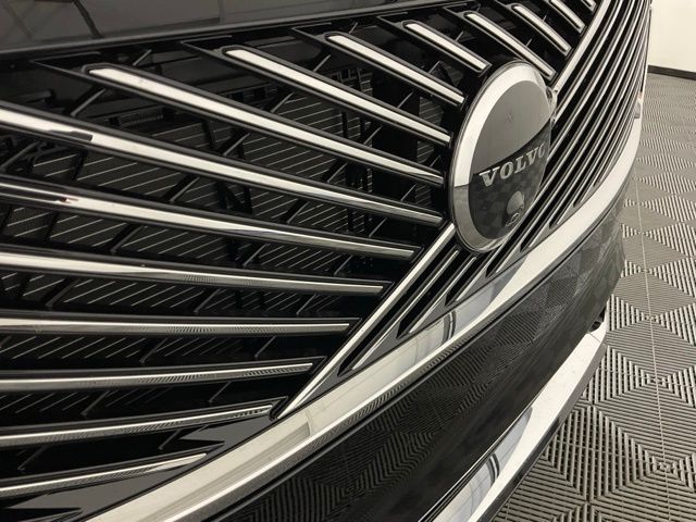 2026 Volvo XC90 Plus - Photo 9