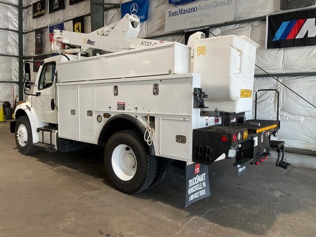 2013 Freightliner M2 106 Medium Duty photo 3