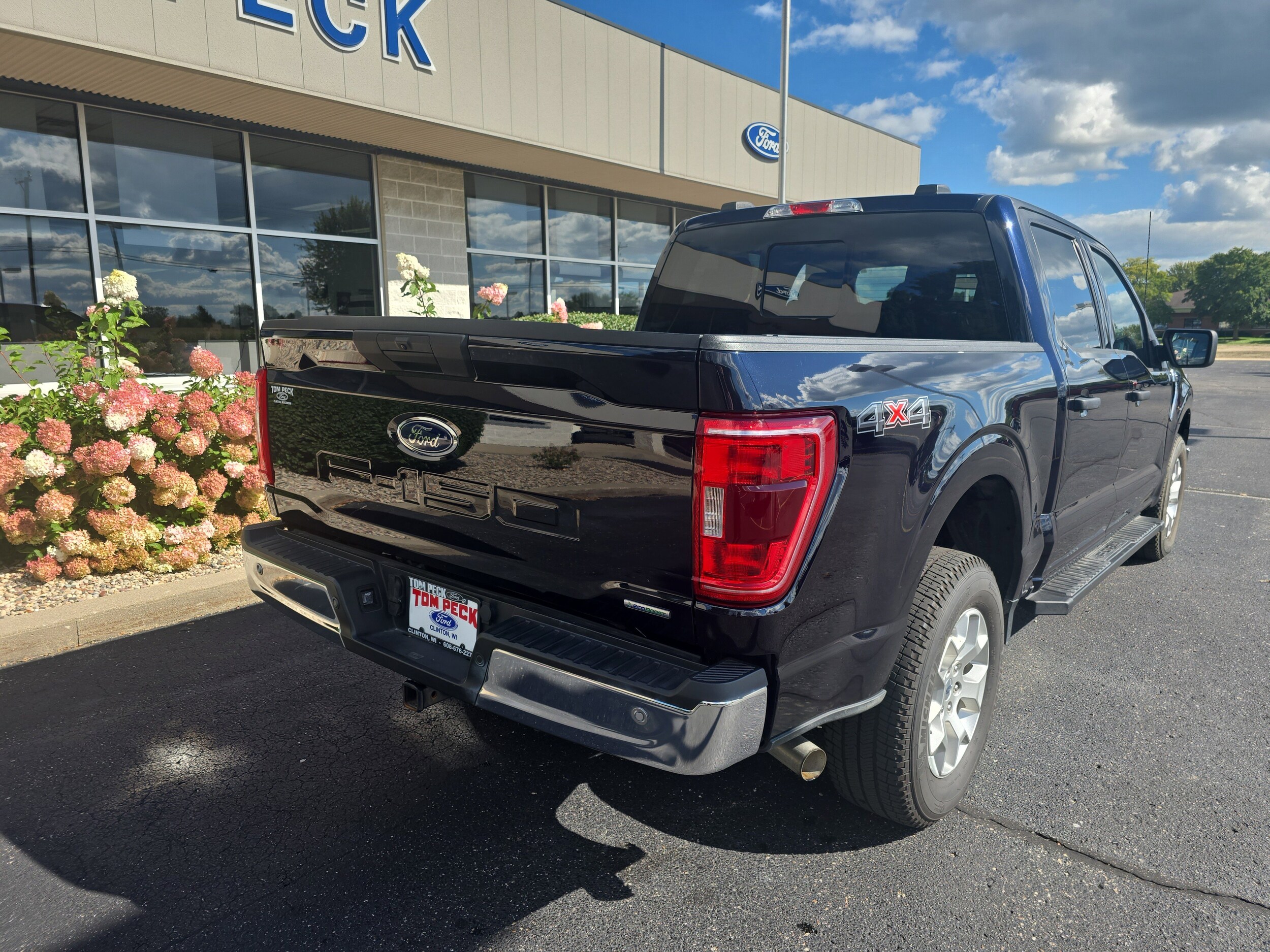 2022 Ford F-150 XLT photo 2
