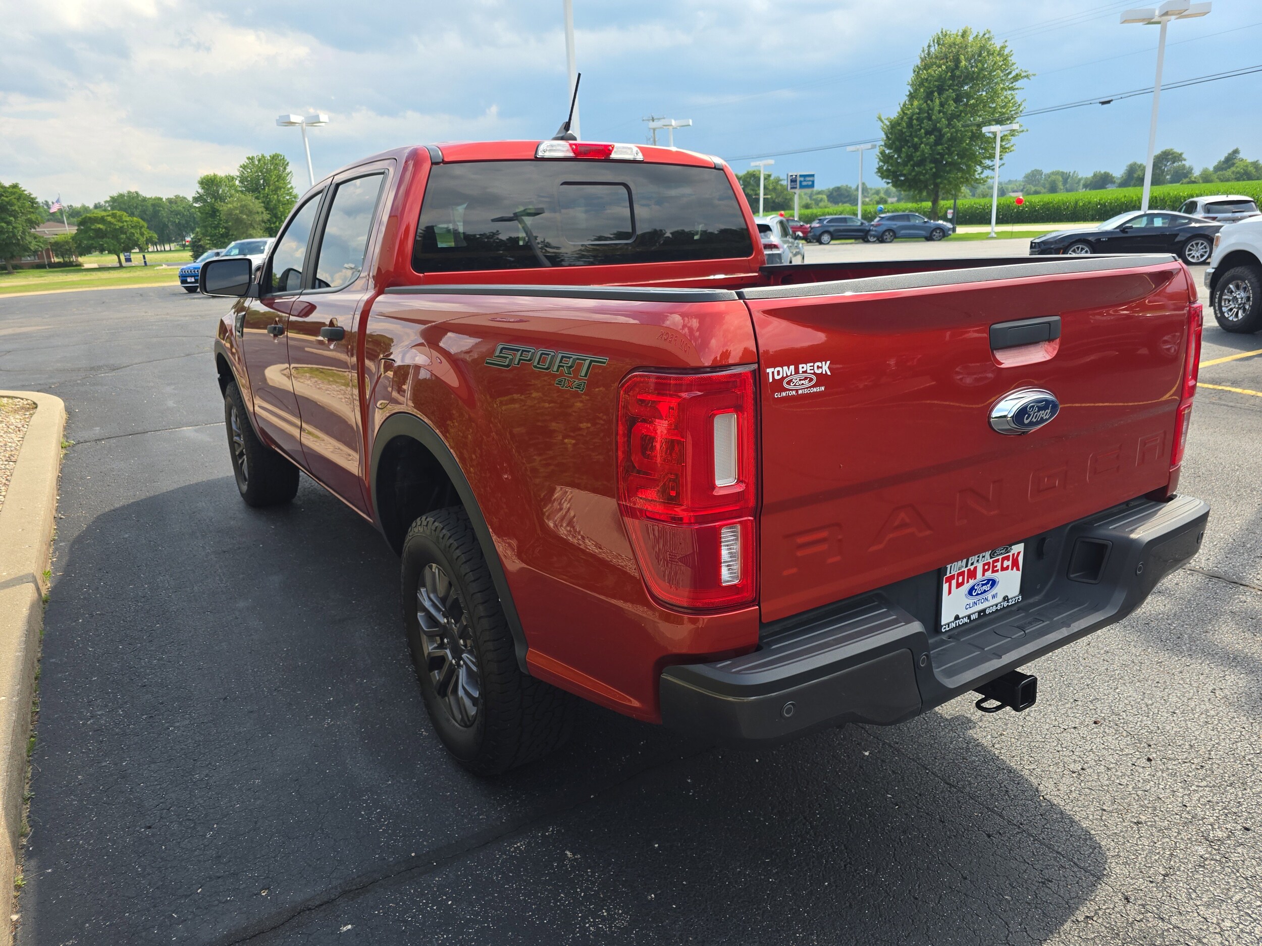 2022 Ford Ranger XLT photo 2