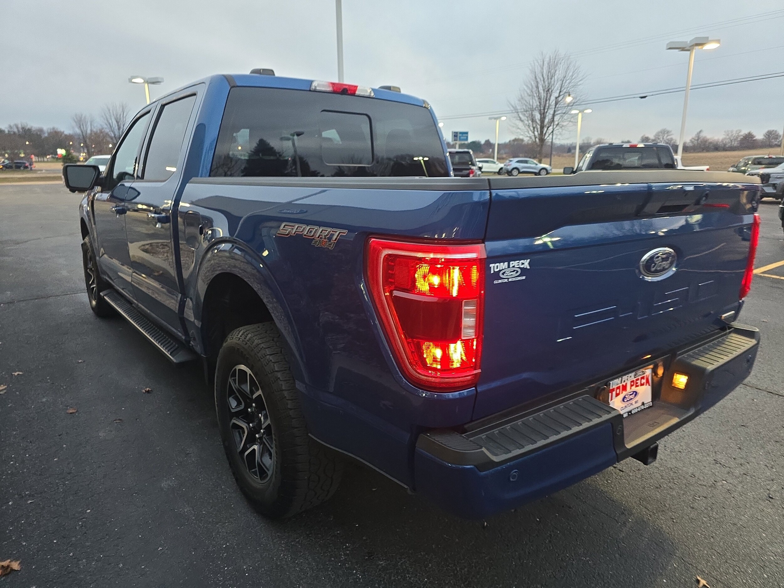 2022 Ford F-150 XLT photo 2