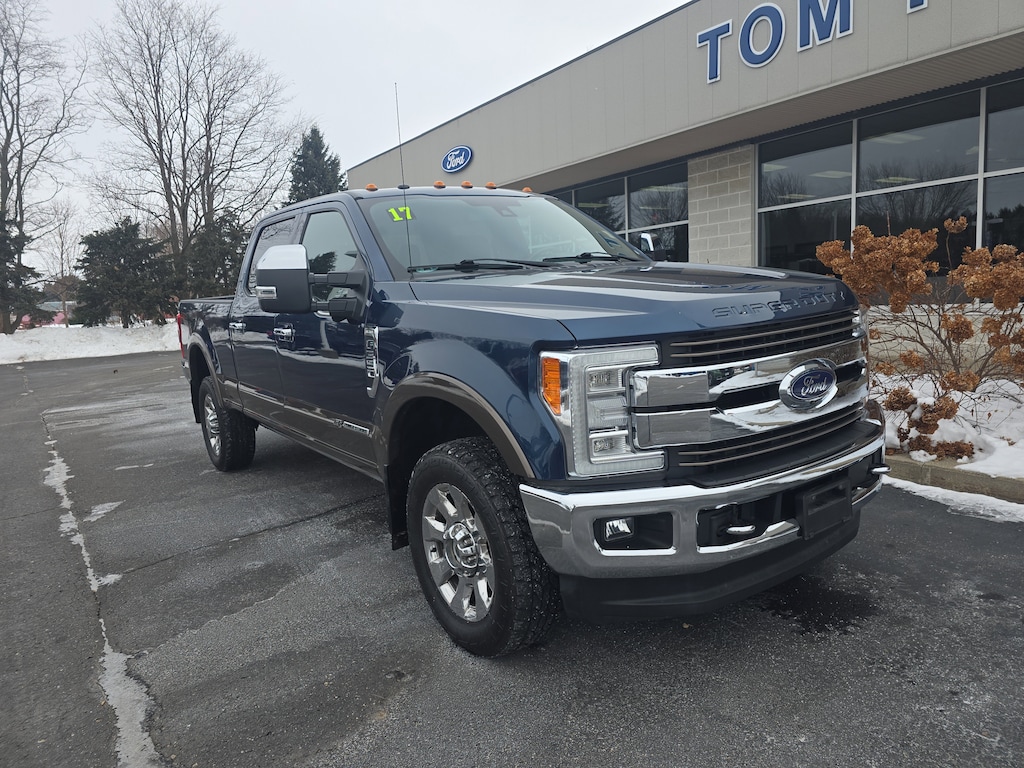 Used 2017 Ford Super Duty F-350 SRW King Ranch Truck Crew Cab