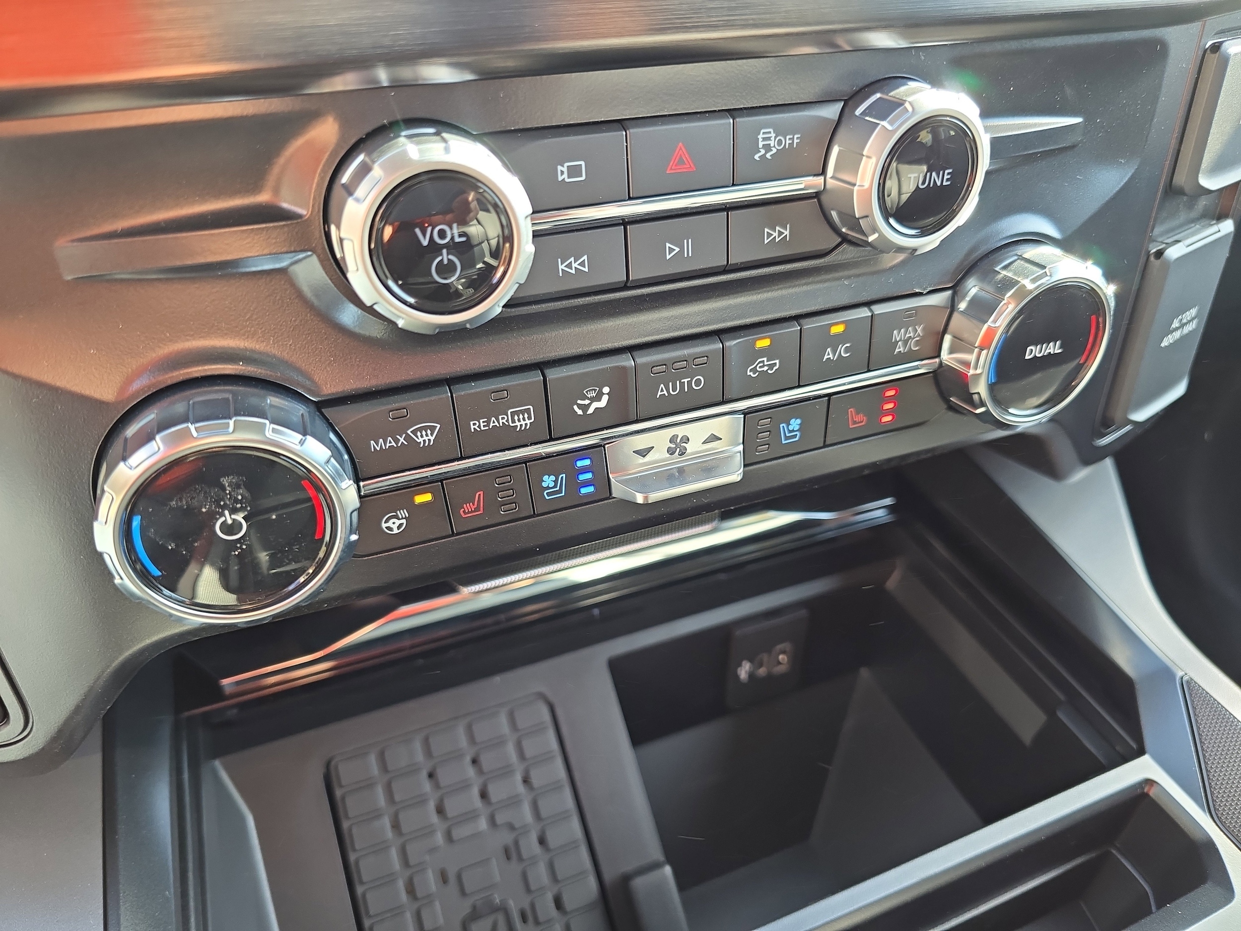 2026 Ford F-350 Super Duty Lariat - Photo 11