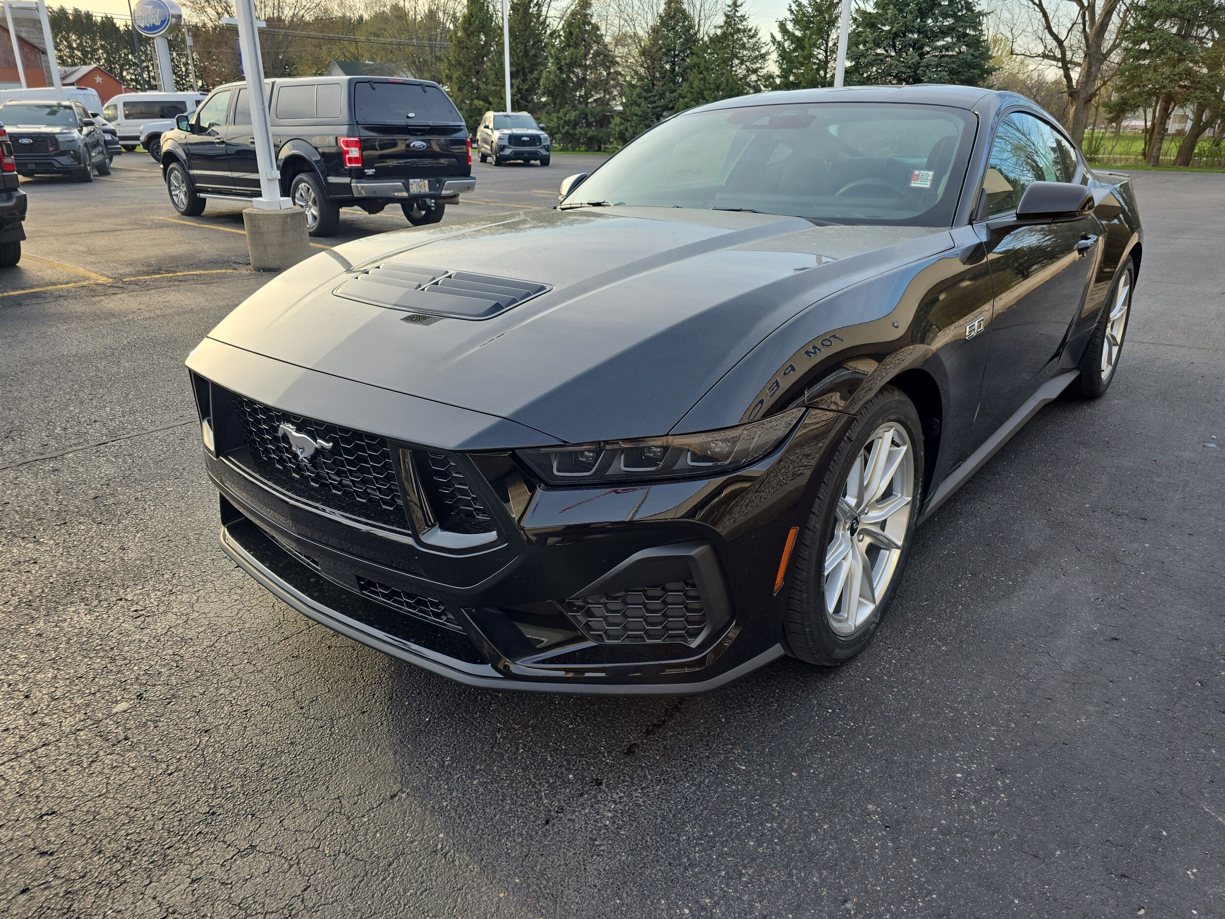 2025 Ford Mustang GT Premium photo 3