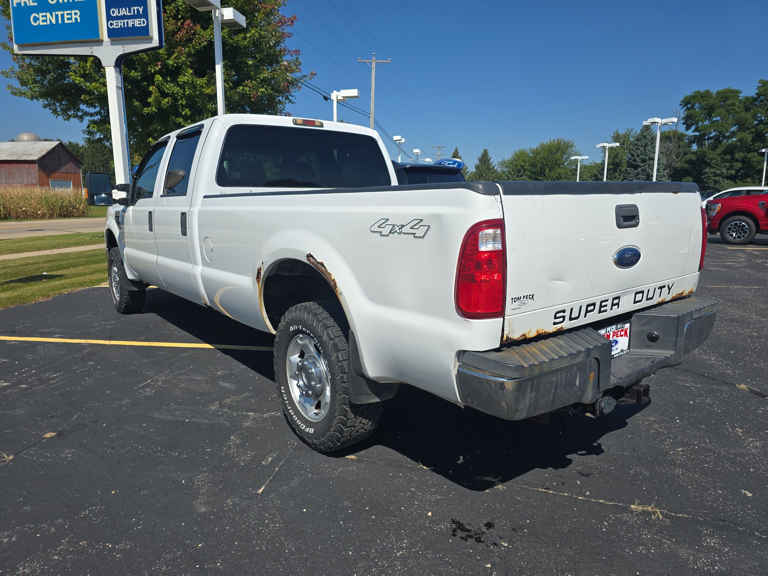 2010 Ford F-250 XLT photo 2