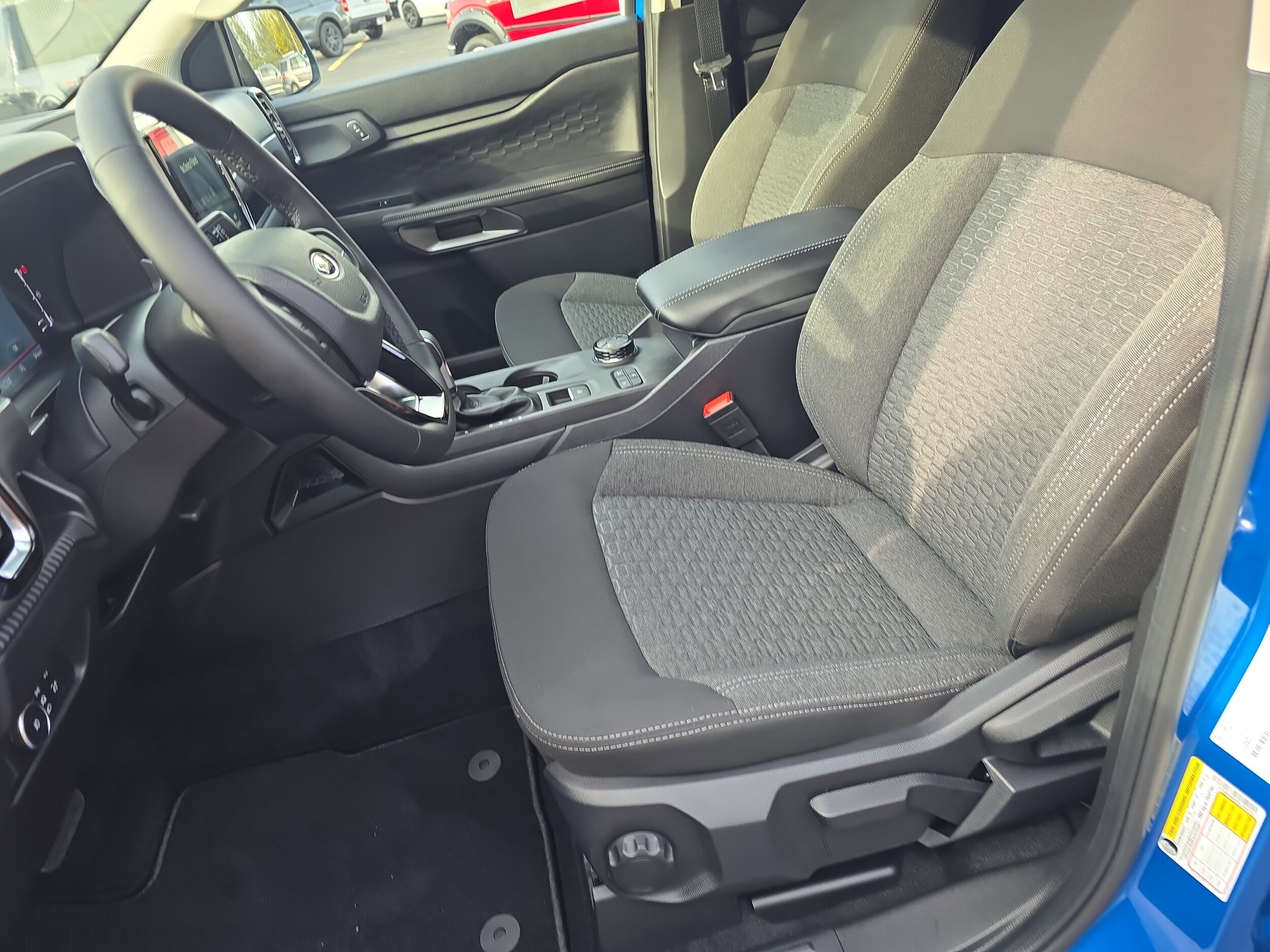 2025 Ford Ranger XLT - Photo 9