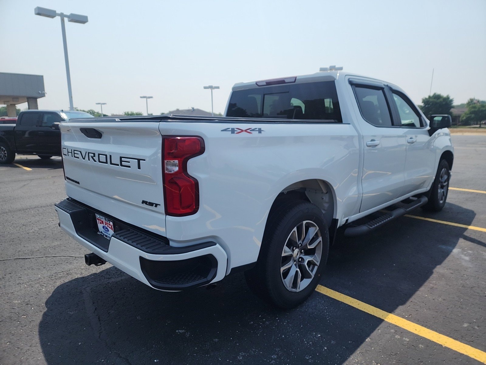 Used 2020 Chevrolet Silverado 1500 RST with VIN 1GCUYEED4LZ132228 for sale in Clinton, WI