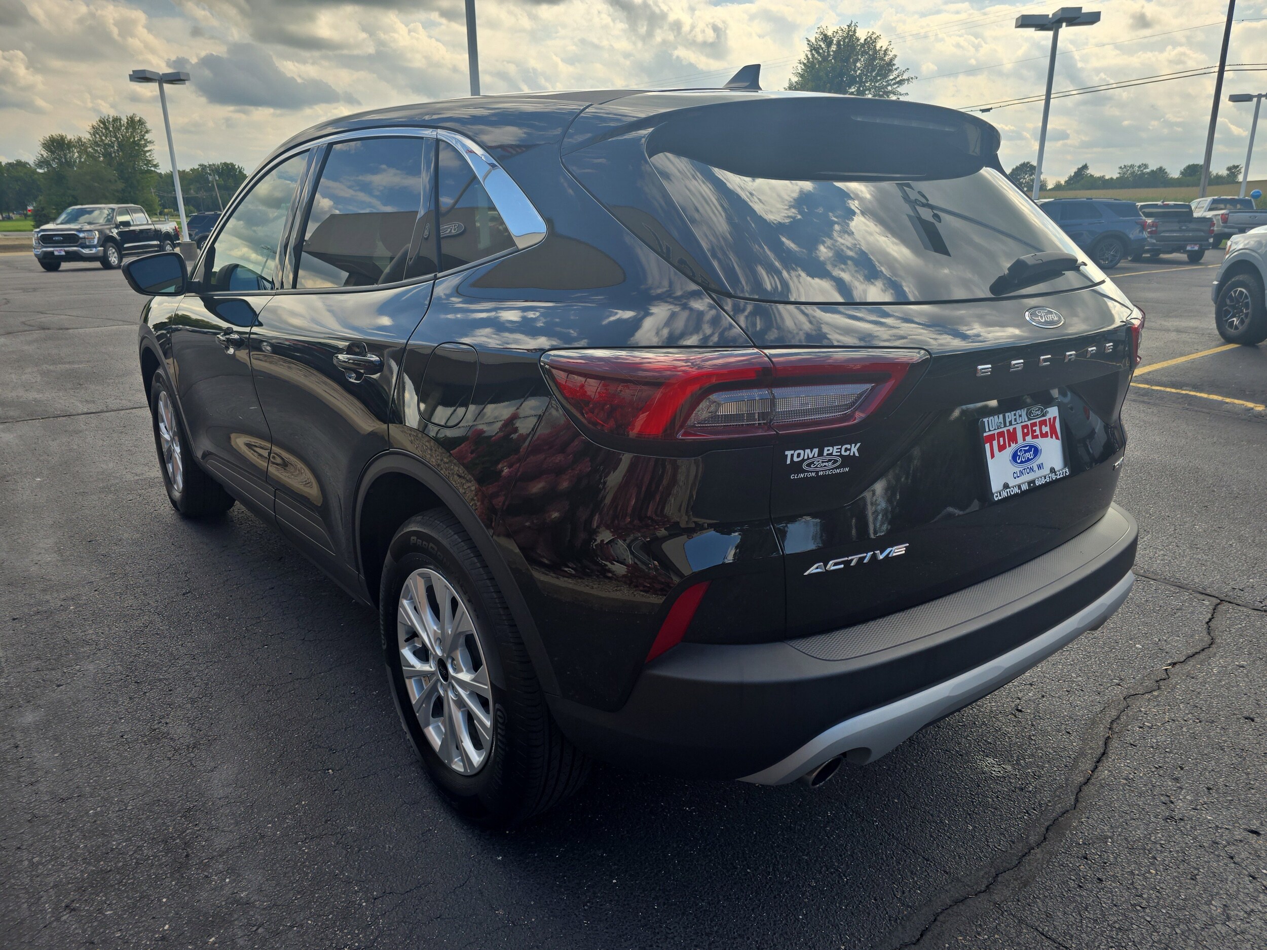 2023 Ford Escape Active photo 2