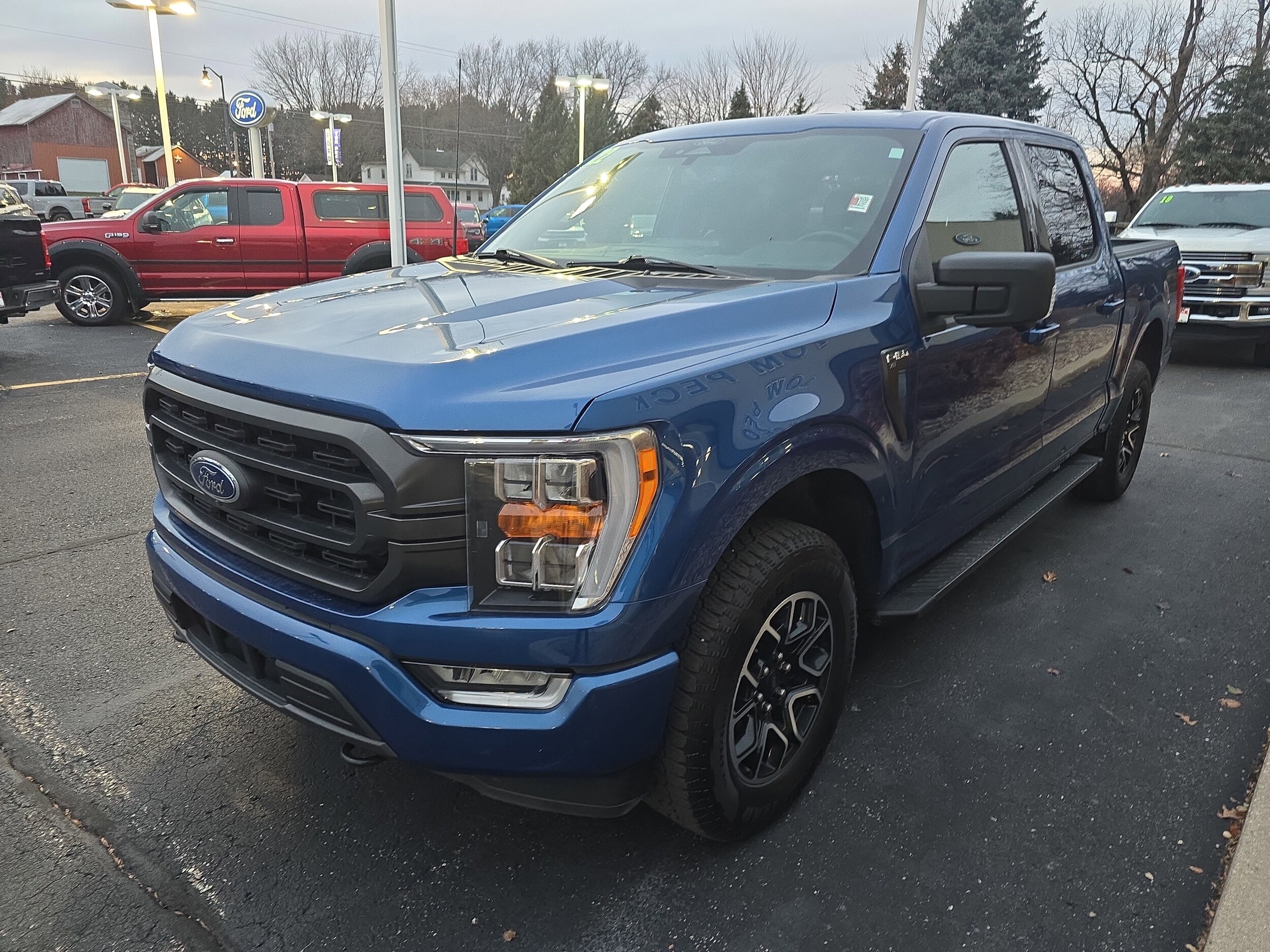 2022 Ford F-150 XLT photo 3