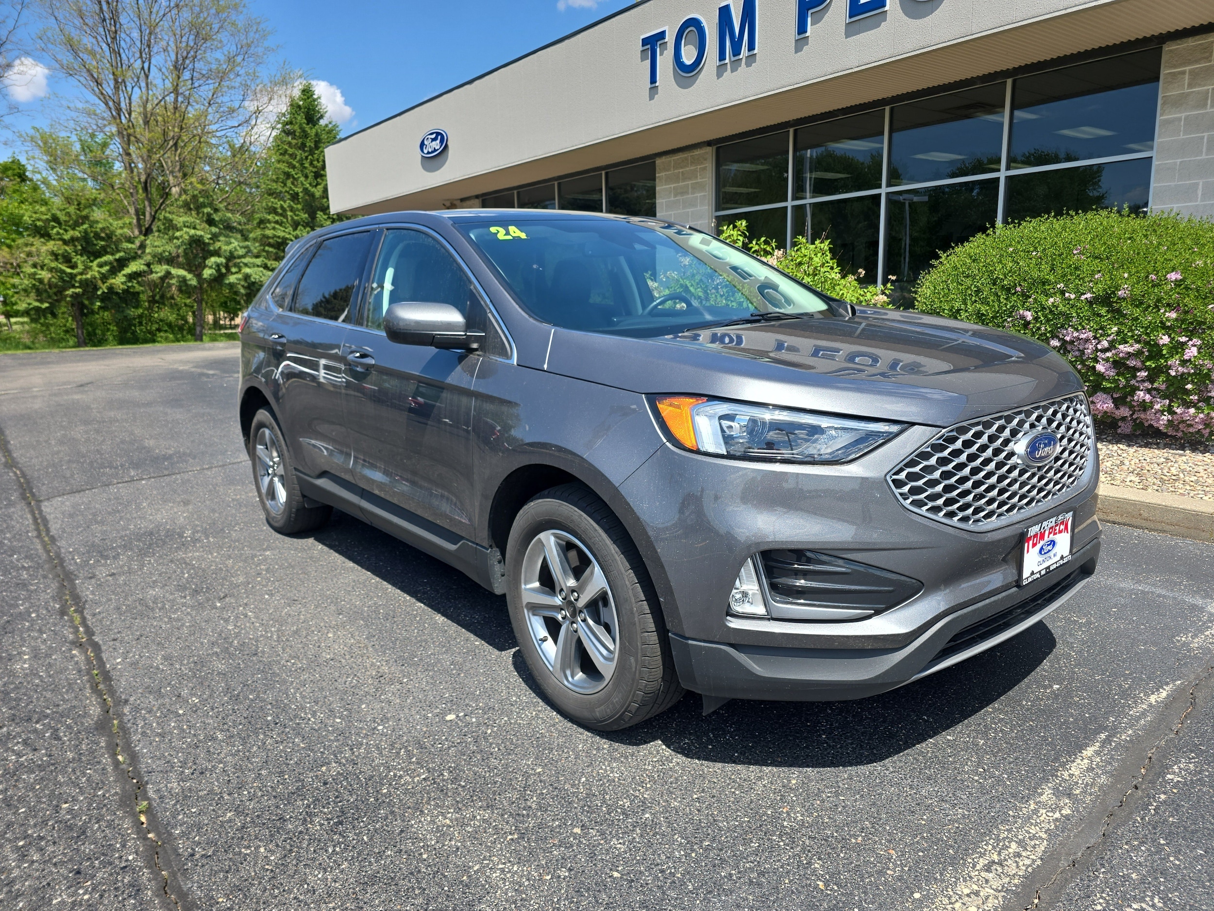 2024 Ford Edge