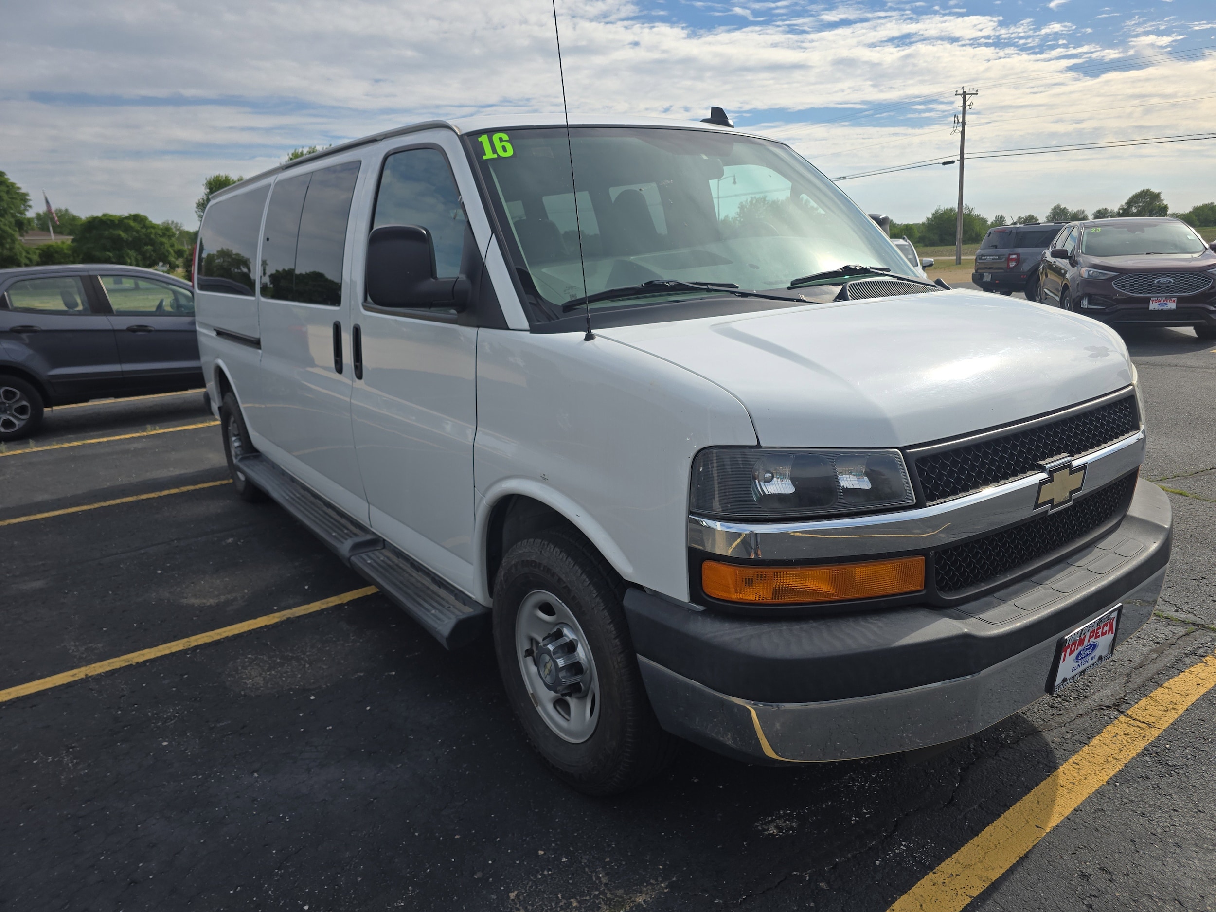 2016 Chevrolet Express 3500 LS Extended's photo