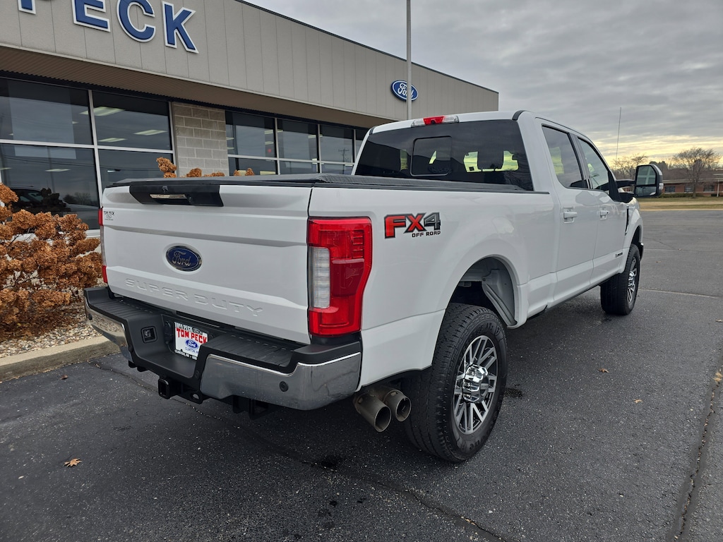 Used 2019 Ford Super Duty F-350 SRW LARIAT Truck Crew Cab