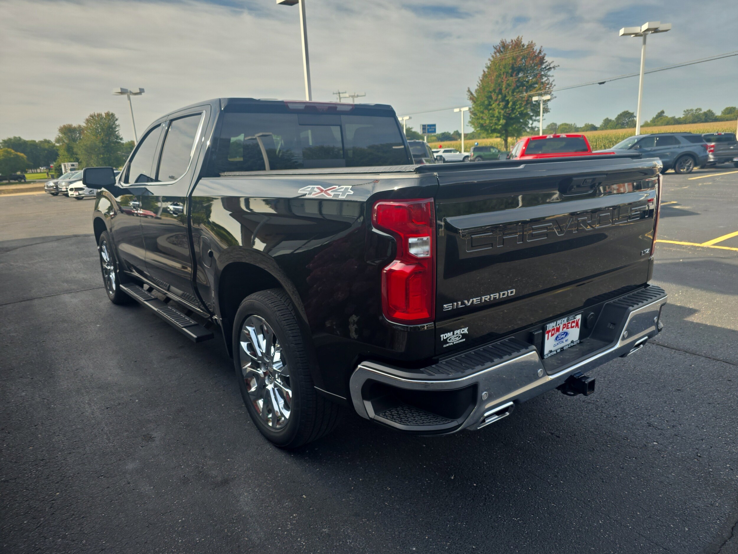 2023 Chevrolet Silverado 1500 LTZ photo 3