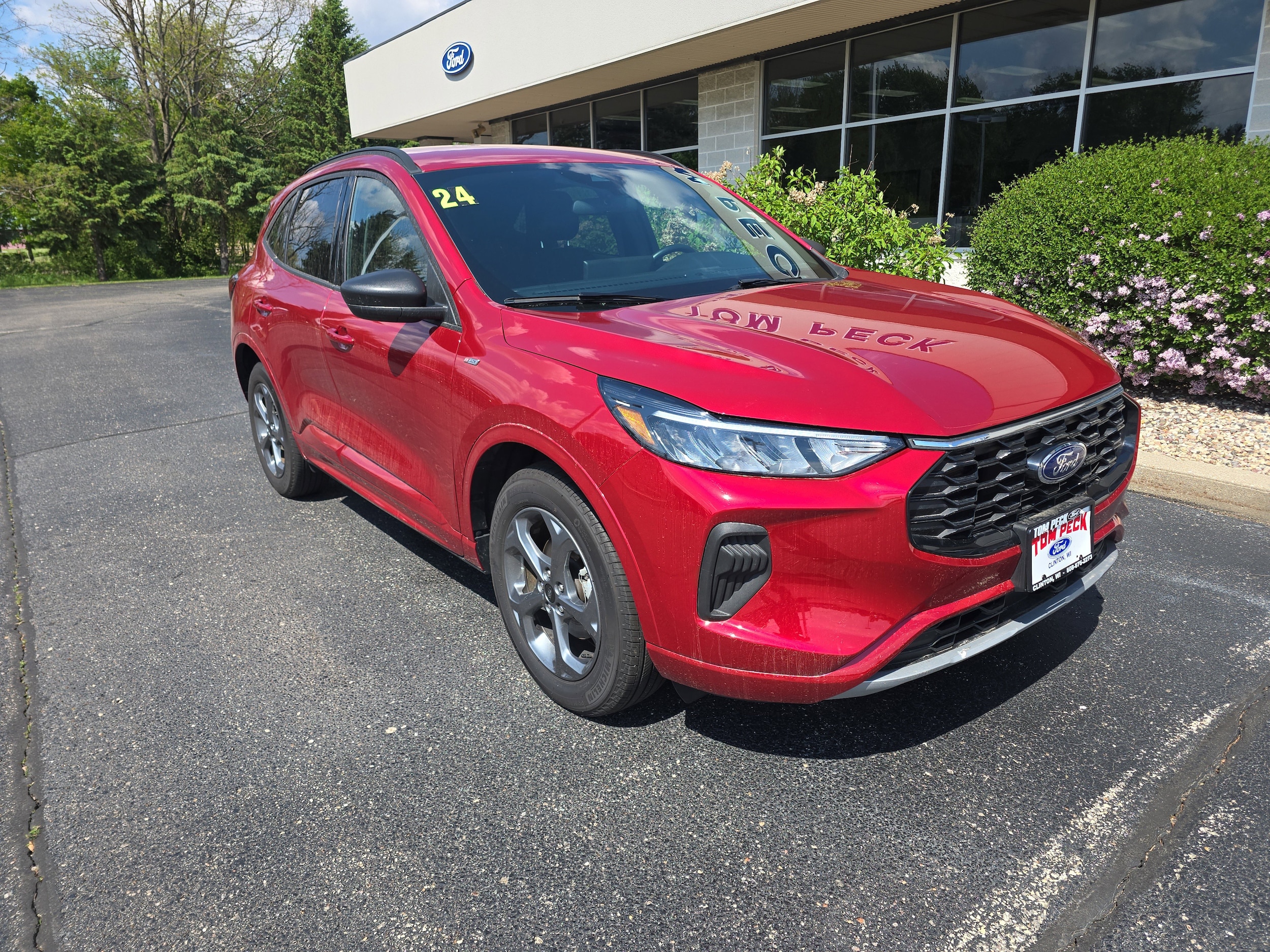 2024 Ford Escape ST-Line AWD's photo