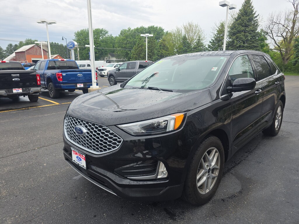 Used 2024 Ford Edge SEL SUV