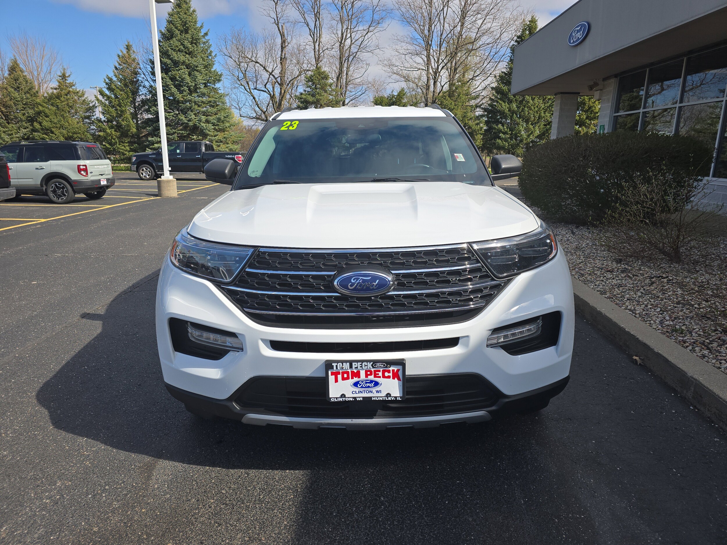 2023 Ford Explorer XLT photo 4