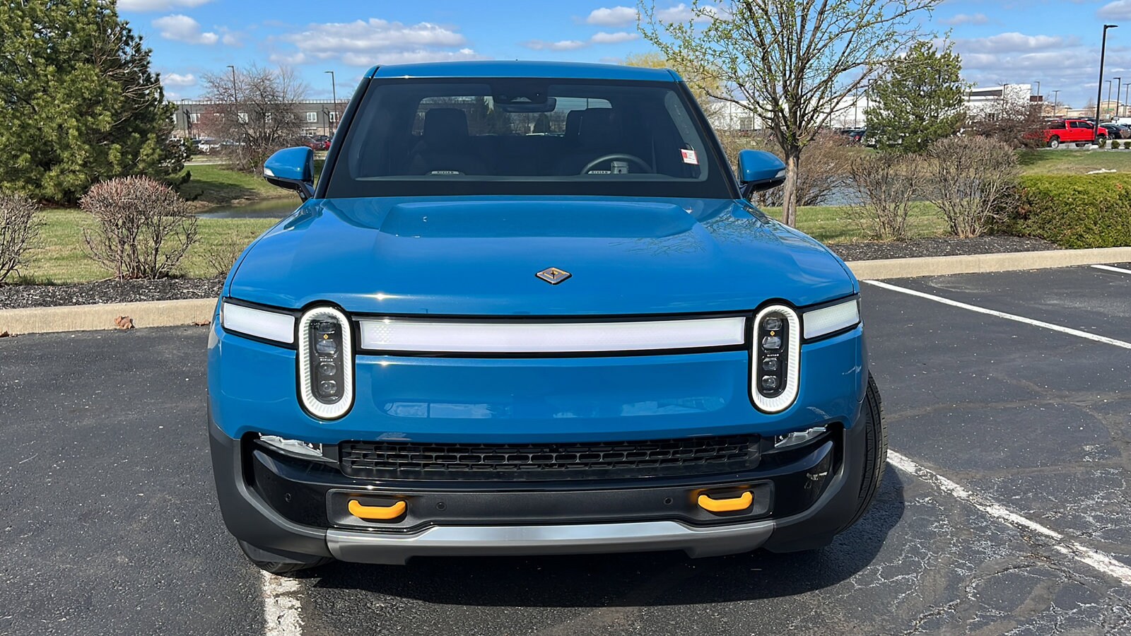 Used 2022 Rivian R1T Adventure with VIN 7FCTGAAAXNN006317 for sale in Fishers, IN