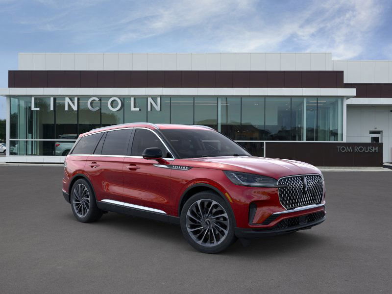 Additional photo of vehicle.