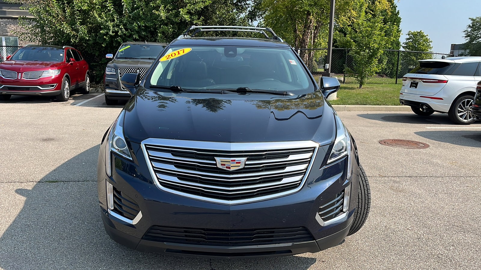 Used 2017 Cadillac XT5 Luxury with VIN 1GYKNBRS1HZ173148 for sale in Fishers, IN