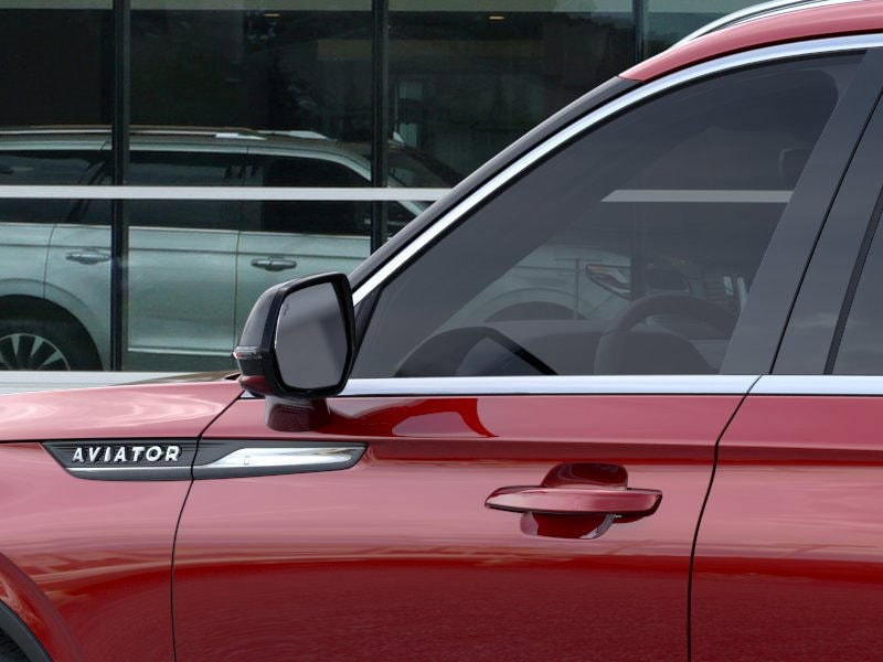 Additional photo of vehicle.