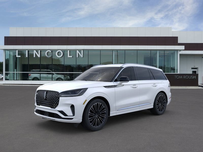2025 Lincoln Aviator Black Label's photo