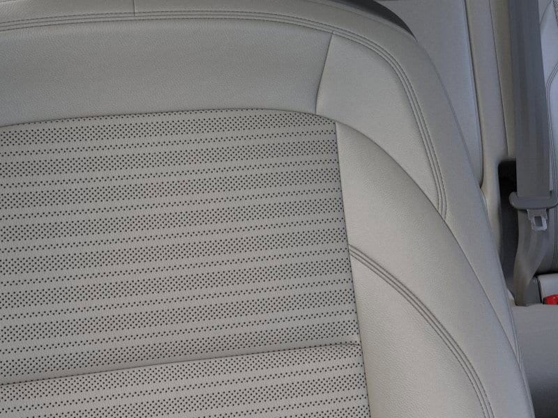 Additional photo of vehicle.