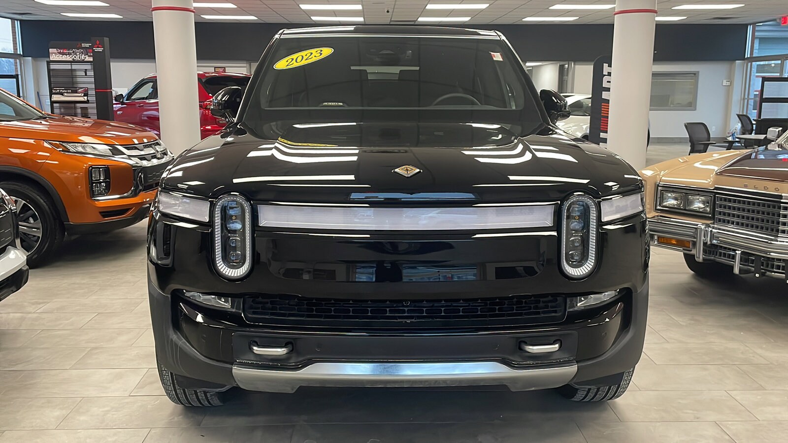 Used 2023 Rivian R1S Adventure with VIN 7PDSGABA4PN009368 for sale in Fishers, IN