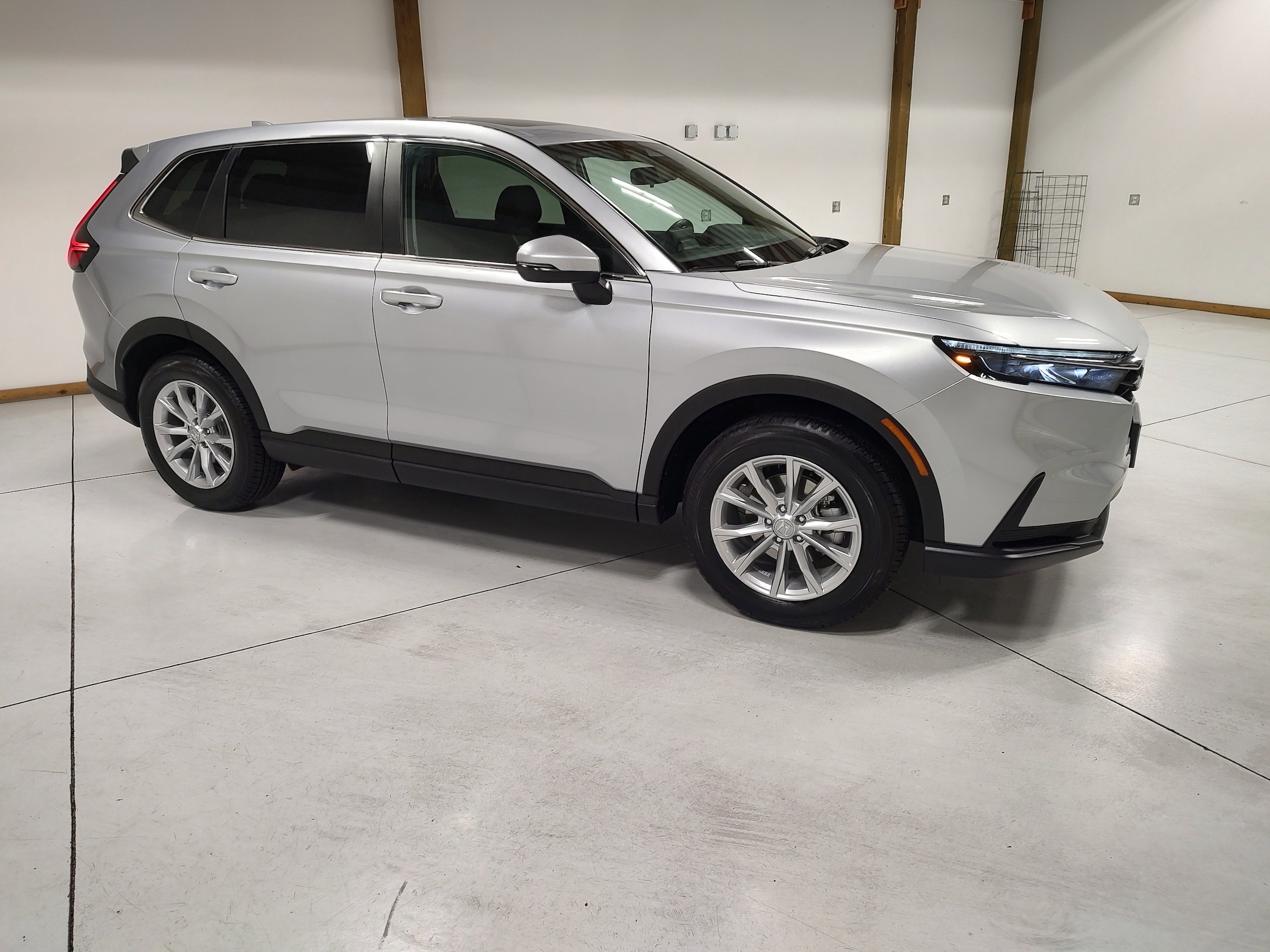 View vehicle photo 2