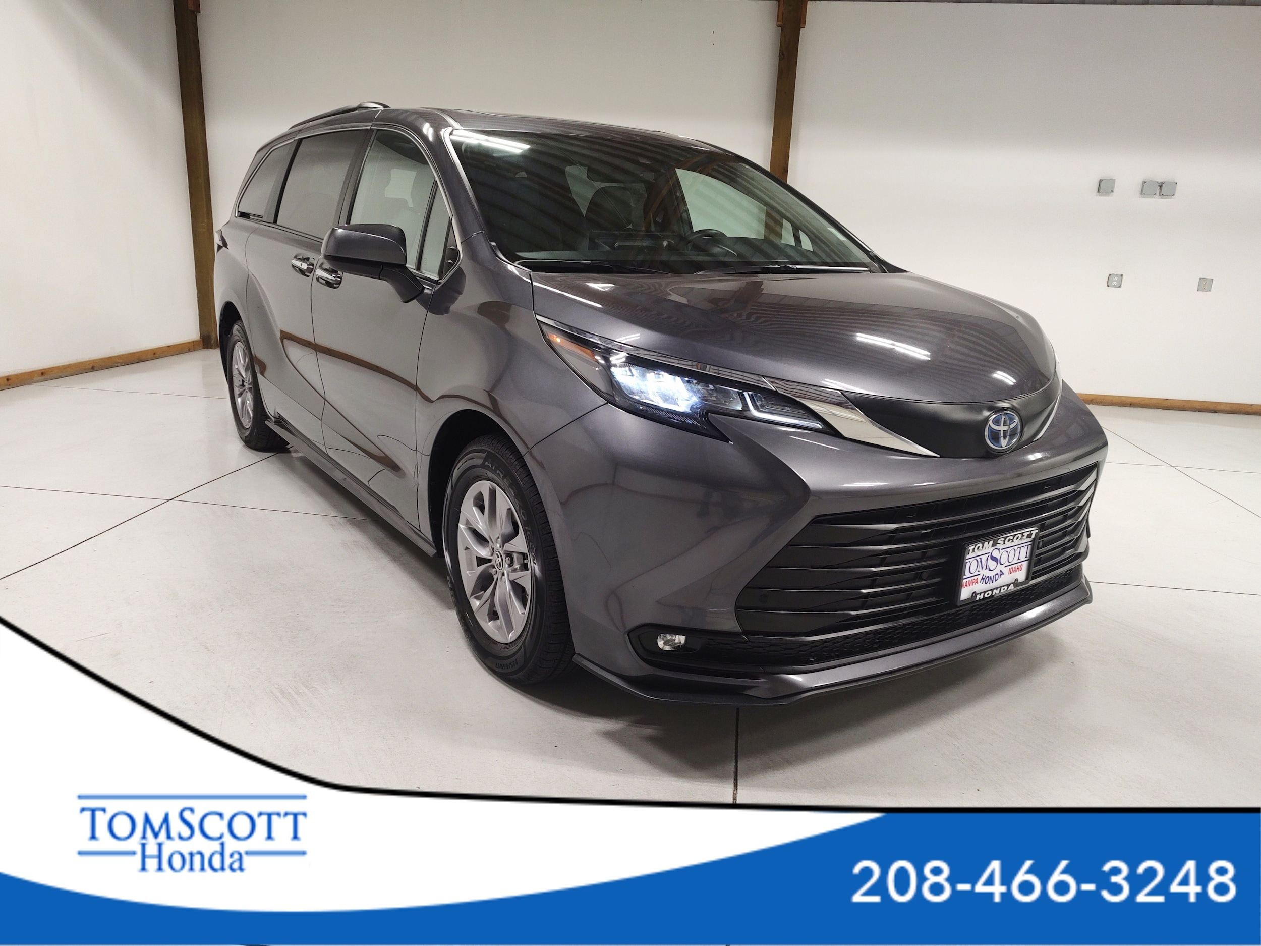 2025 Toyota Sienna Gris (MAG Grey) Minivan Tracción delantera Transmisión variable continua