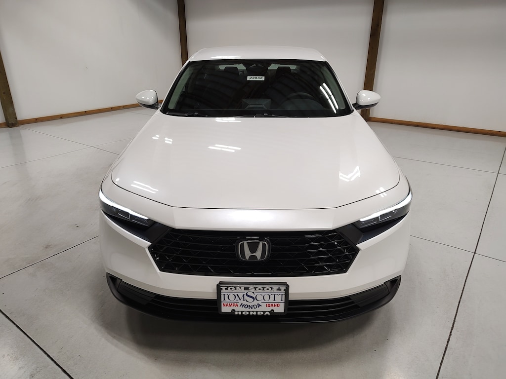 New 2025 Honda Accord LX Sedan