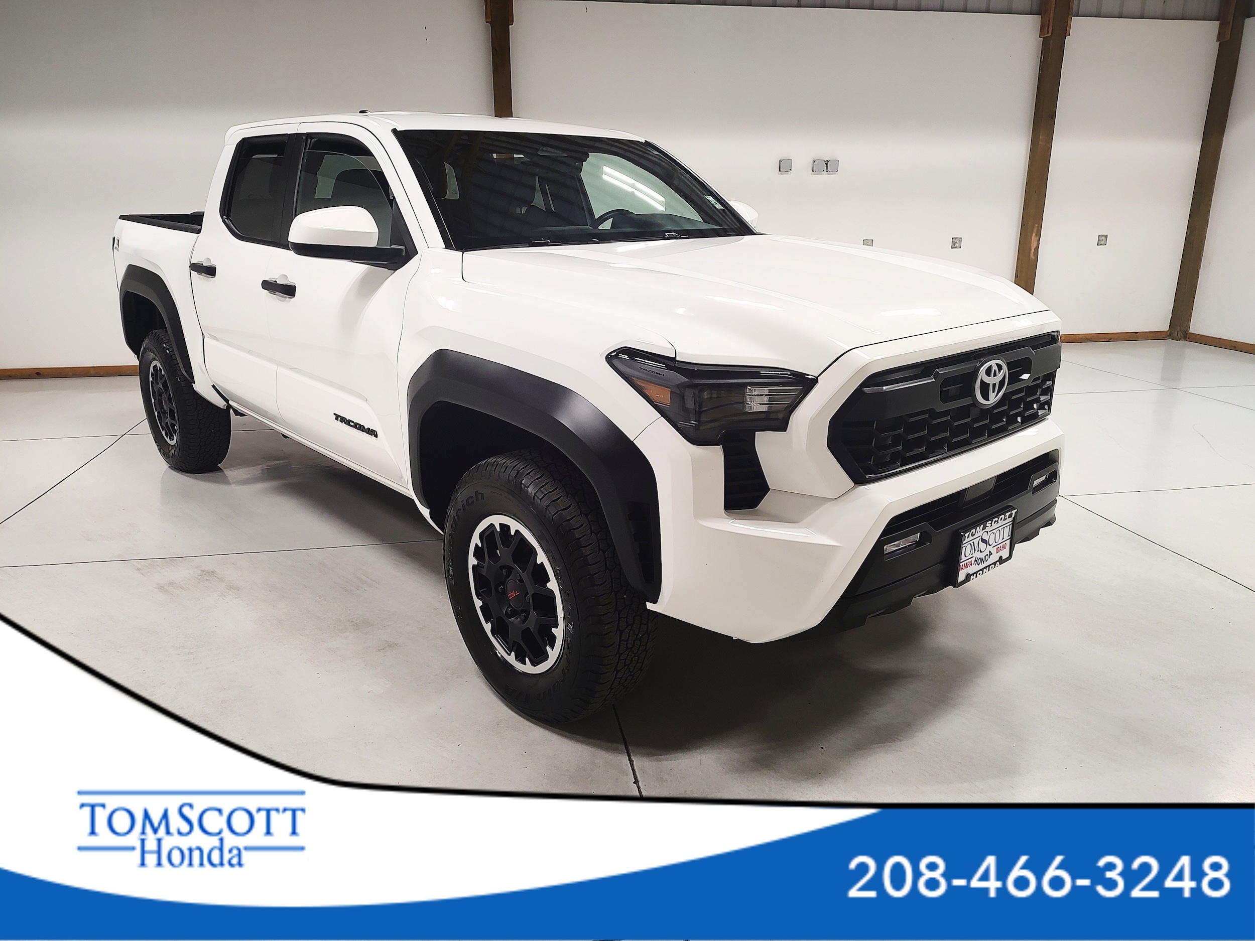 2024 Toyota Tacoma TRD Off Road's photo