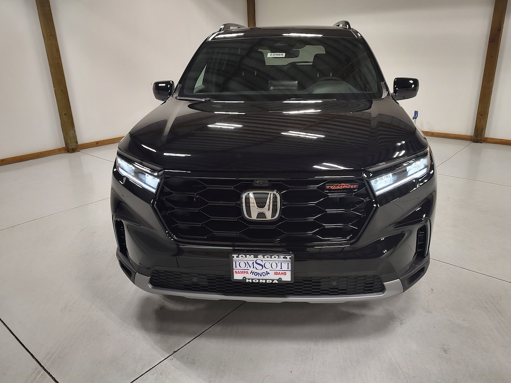 New 2025 Honda Pilot TrailSport SUV
