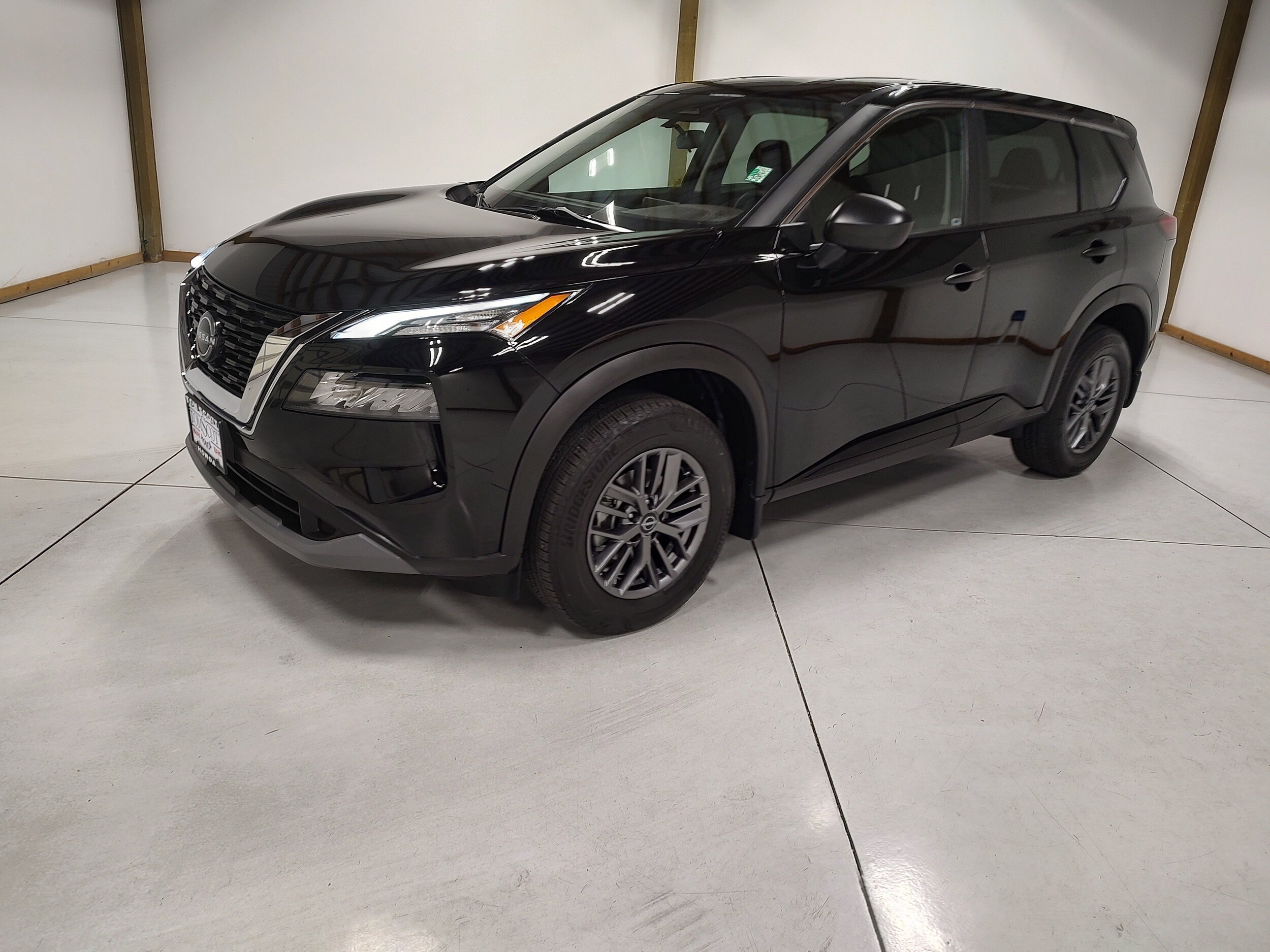 2023 Nissan Rogue S photo 2