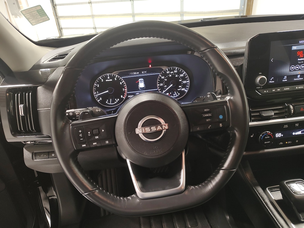 Used 2025 Nissan Pathfinder SV SUV
