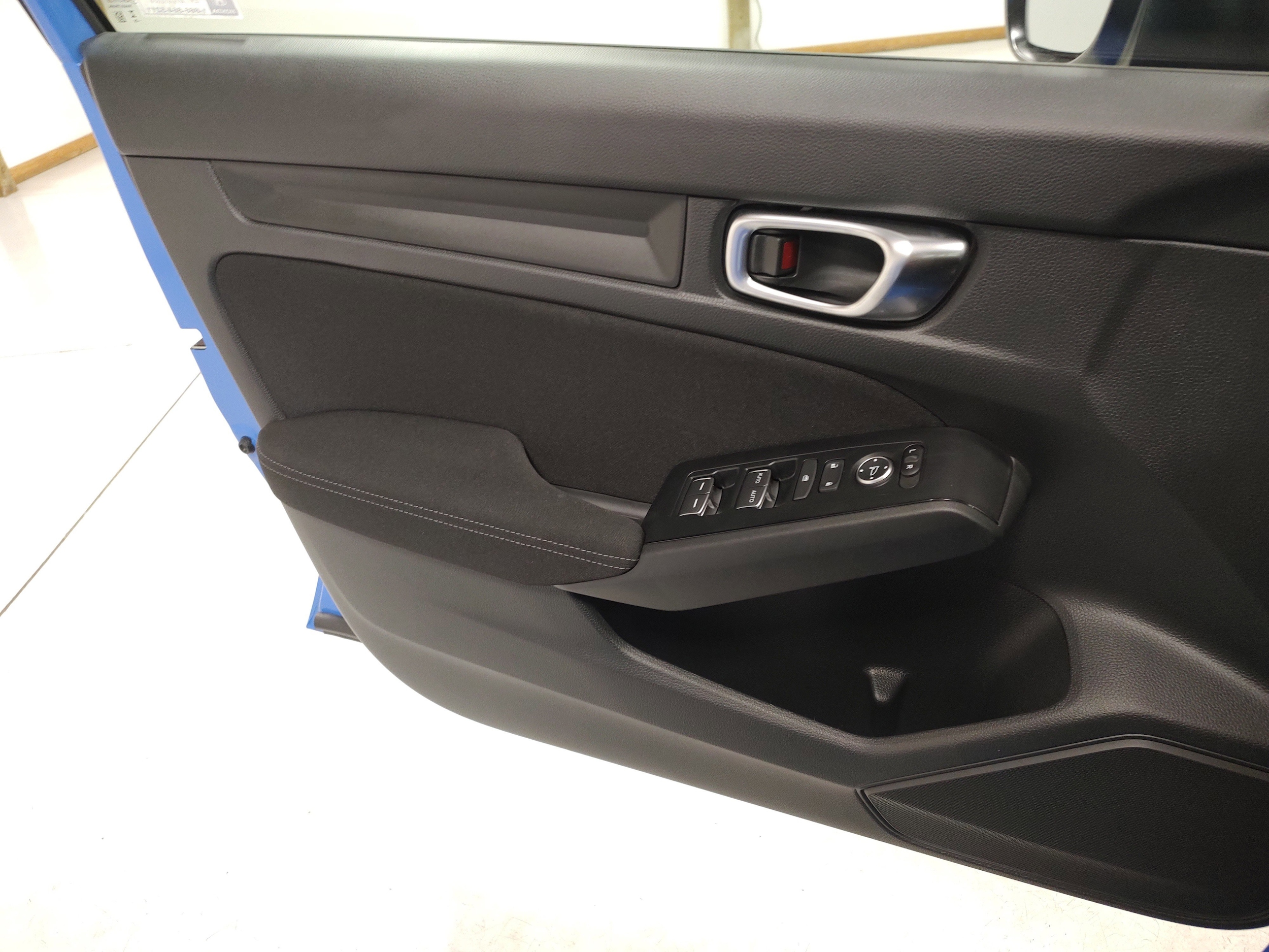 2026 Honda Civic Hatchback Sport - Photo 9