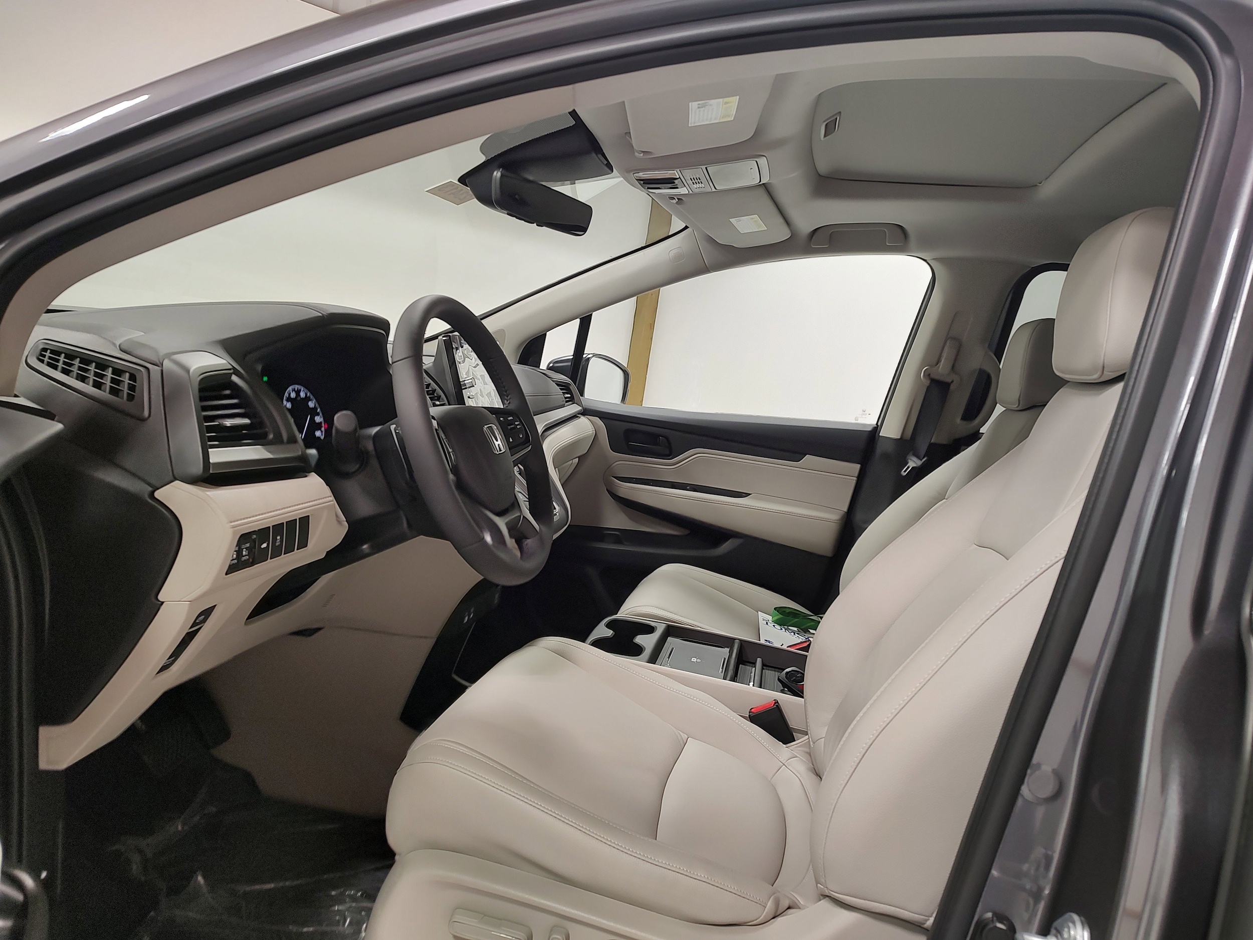 2026 Honda Odyssey EX-L - Photo 9